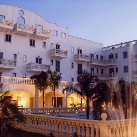 Πανσιόν Luxury 3*